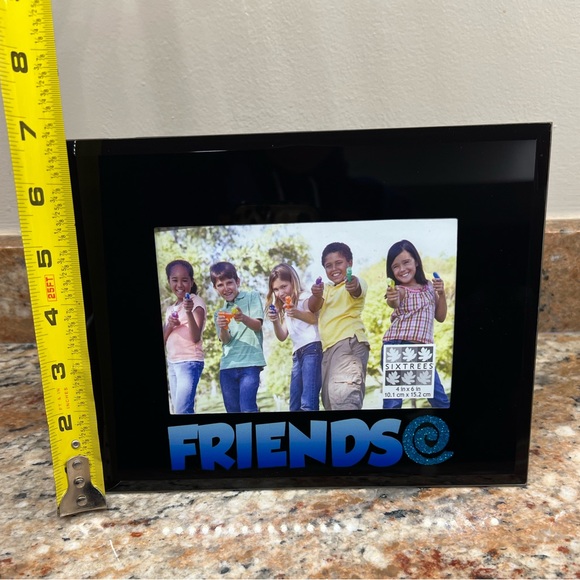Friends 4x6 picture frame - Picture 2 of 4